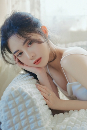 亚洲性感迷人私房美女写真艺术照